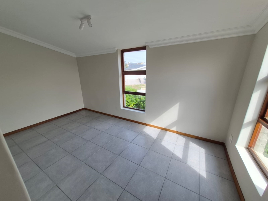5 Bedroom Property for Sale in Bayview Western Cape